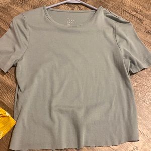 super cute t shirt pretty blue size small